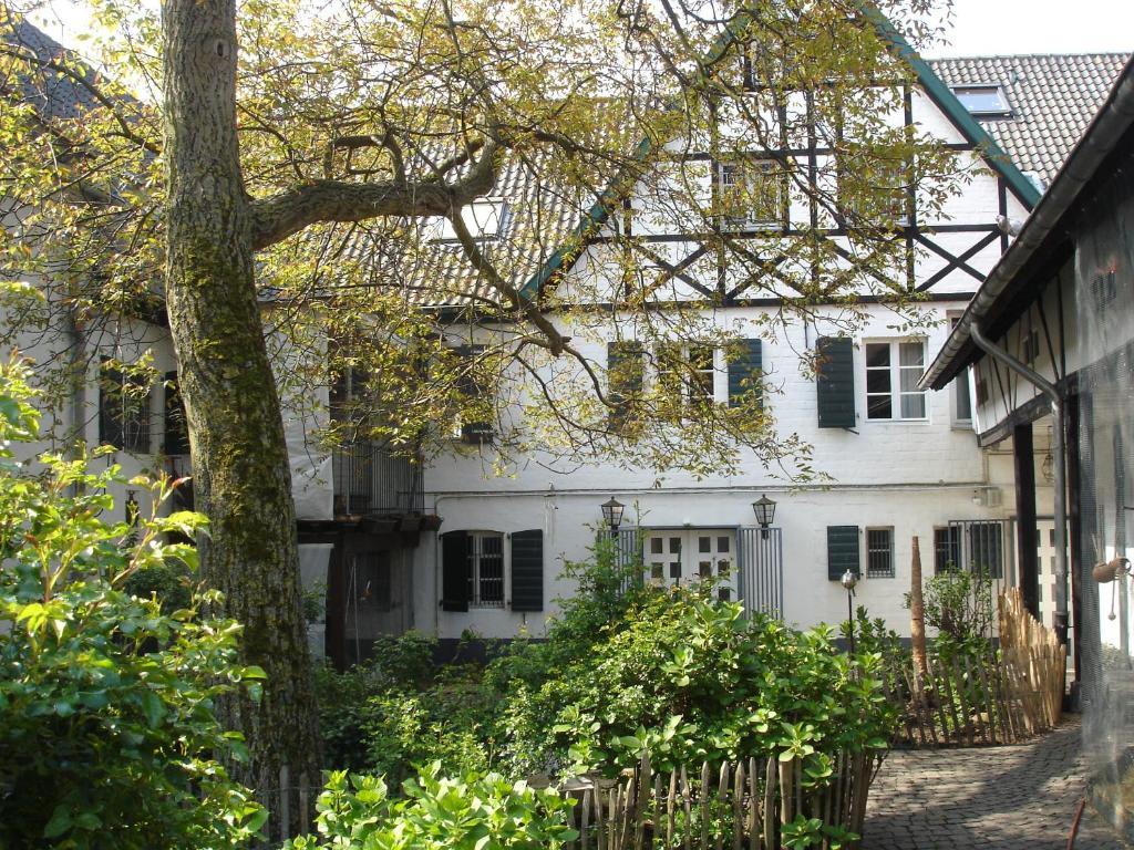Rhein River Guesthouse - Direkt Am Rhein Леверкузен Екстер'єр фото