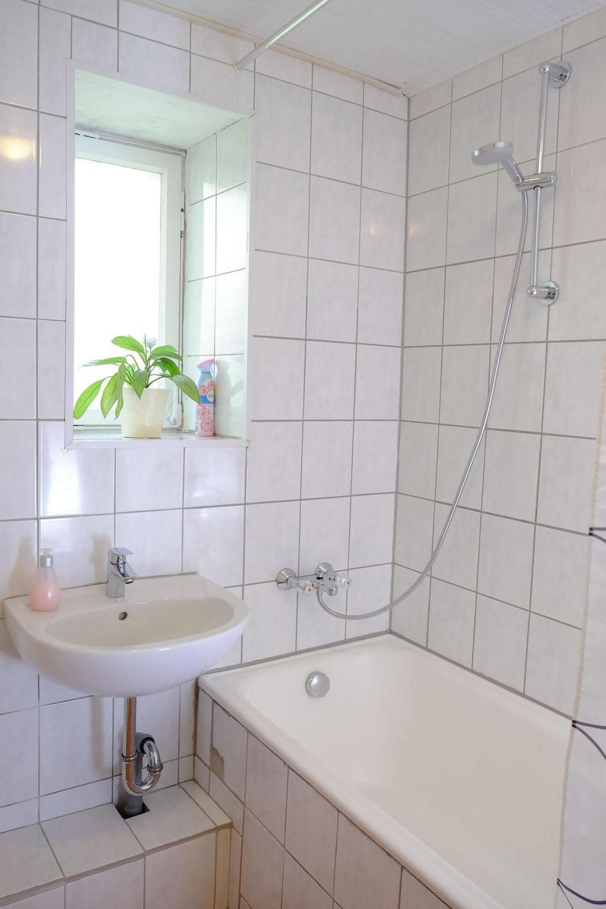Rhein River Guesthouse - Direkt Am Rhein Леверкузен Екстер'єр фото
